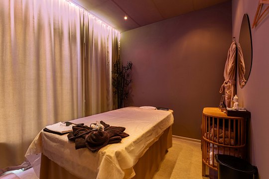 ROYAL THAI Светлановский