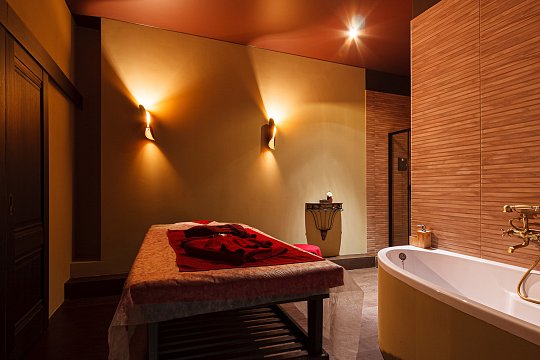 ROYAL THAI Дыбенко