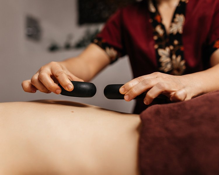 Возбуждающий эротический массаж: как делать, правильная техника и советы