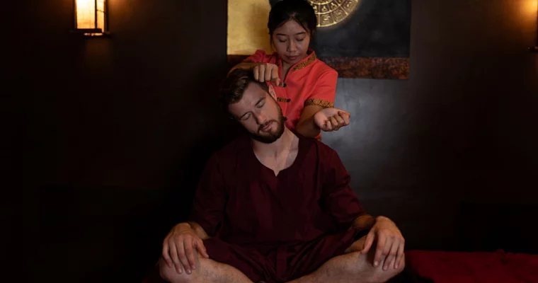 Подарочный сертификат на Новый год для мужчины на сумму 20000 рублей