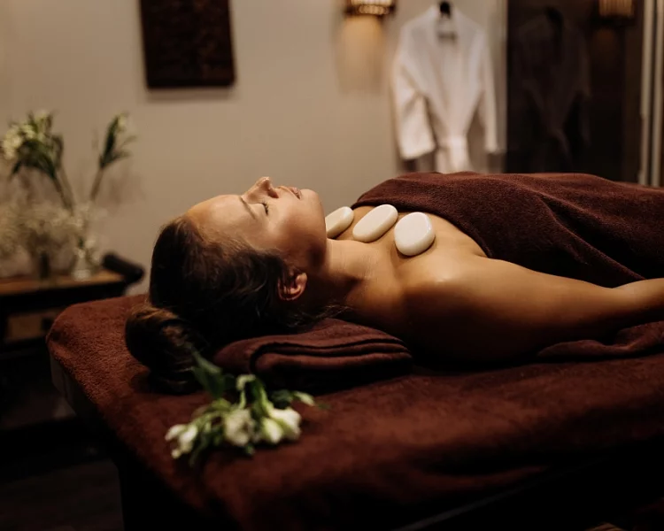 Подарочный сертификат на Новый год на СПА программу «Секрет гармонии» для подруги