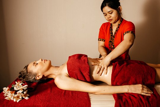 Подарок на Новый год для мамы на сумму 20000 рублей